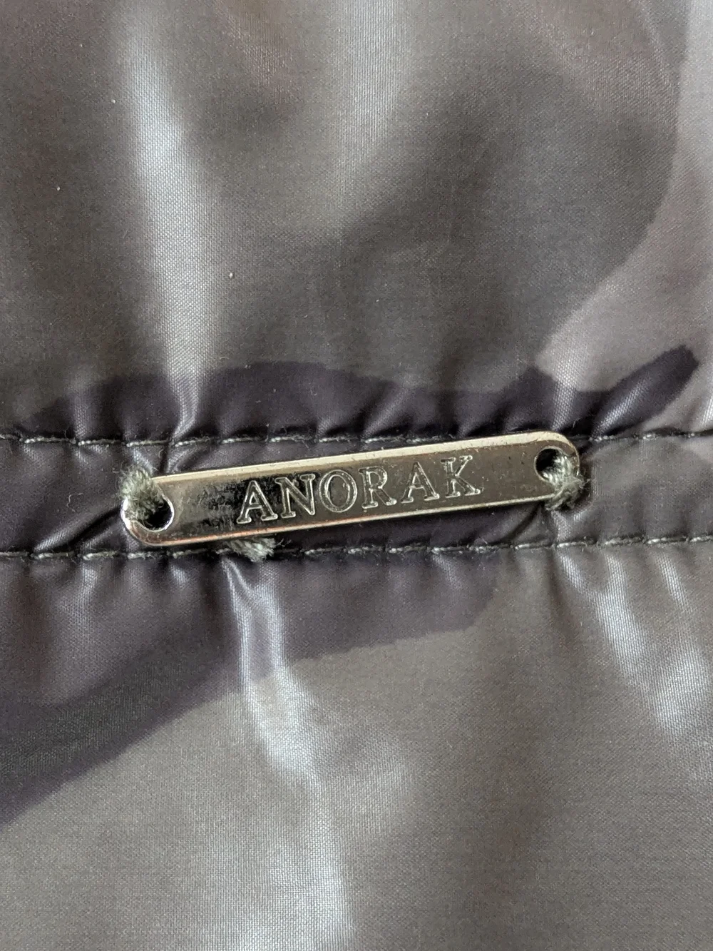 ANORAK Grey/Green Camo Down Quilted Wristlet Pouch